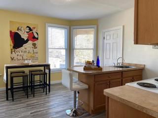 2 BR Loft - Walk to Cafes-Breweries- Arts & Entertainment District - Glens Falls - 8