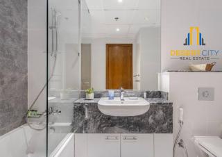 Fully Furnished 3 Bed in Habtoor City, Hosted by Desert City Stays - Dubai - 9
