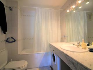 Piso con Vistas, Cerca de Playa Pet-Friendly, Ideal para Senderismo y Bicicleta, Piscina y Wi-Fi - ES-258-52 - Roses - 3