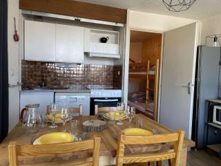 Charmant Studio 4 Pers avec Balcons, Parking et Accès Direct aux Pistes – Montgenèvre - FR-1-330D-47 - Montgenèvre - 1