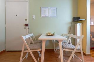 City Haven: 1-BR, Central Athens - Athens - 3