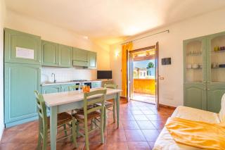 ISS Travel Apartaments, Via del Tirreno 300 m from la Cinta beach - 1