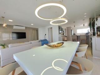 Encantador! 3 Suítes, Vista, Finamente Mobiliado - 2