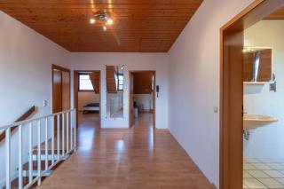 Traumhaus nähe Mainz I 12 Betten I 4 Schlafzimmer I Terrasse I 200m2 I Garten - - 0