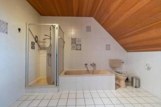 Traumhaus nähe Mainz I 12 Betten I 4 Schlafzimmer I Terrasse I 200m2 I Garten - 6