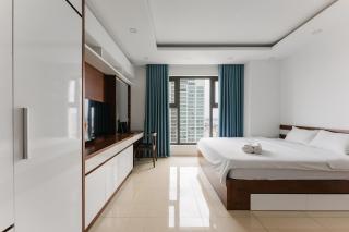 Hanoi Westlake Homestay in D'Le Roi Soleil Building - 1