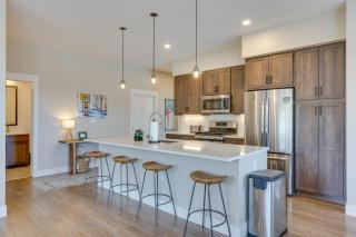Winter Park Condo with Balcony about 4 Mi to Slopes - 2