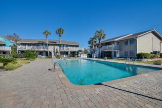 Walk to Ocean and Swim in Pool Surfside Beach Unit - Myrtle Beach - 9