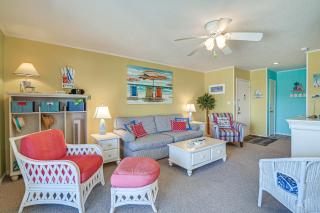 Walk to Ocean and Swim in Pool Surfside Beach Unit - Myrtle Beach - 5