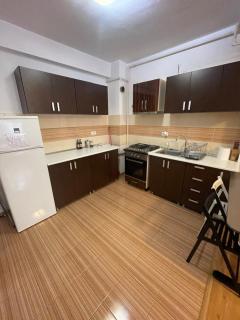 Comfort Stay Apartment - Free Parking & Wi-Fi - Chiajna - 2