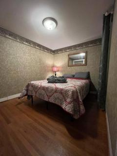 Intimate 1 Bedroom Apt by UHS - Binghamton - 1