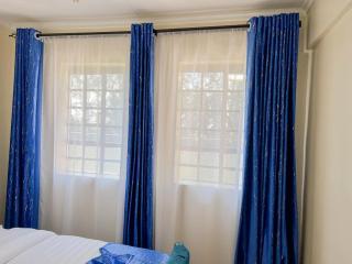 Cabre Apartments - Vibrant Haven - 7