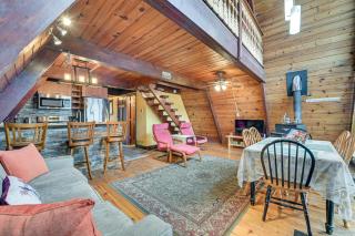Walk to Ski Lift! Charming Hunter A-Frame - Lanesville - 7