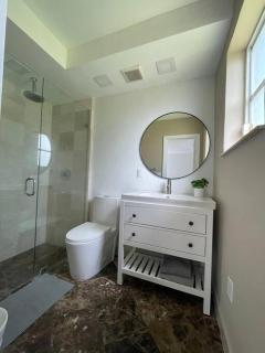 Stylish Home close to everything - Hollywood - 2