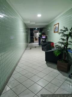 Flat Vista Mar 109 - Praia do Morro - prédio frente Mar - varanda com vista mar - elevador - atravessou a avenida, ja esta na Praia - internet - com garagem para carro pequeno - 7