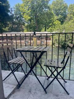 Riverside flat between Isle sur la Sorgue & Gordes - Fontaine-de-Vaucluse - 0