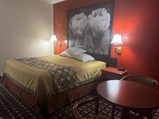 Super 8 by Wyndham Brookshire TX - Brookshire - 8