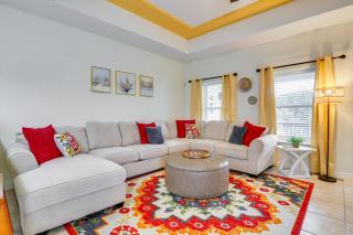 Steps to Beach Oceanside Townhome with Heated Pool - 7