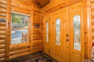 Peaceful Cabin Home with Breathtaking View! - Big Bear City - 2