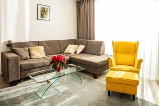 Forest Park Garden Apartment - 6