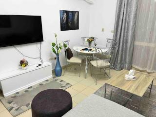 Modern Cozy Apt in Sheikh Zayed - Sheikh Zayed - 4
