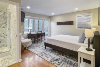 Luke's Landing - Westport - 7