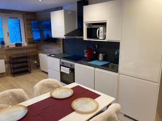 1650 Moriond - 2 Double Bedroom near Snow Front - 2