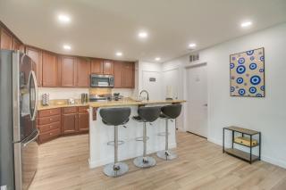 Chic Indio Oasis with Game Room and Gas Grill! - Indio - 3