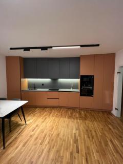 Four Seasons Apartment - 8