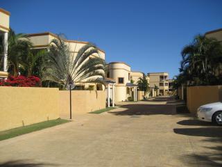 Grange Resort Hervey Bay - 9