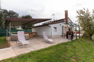 Holiday house with a parking space Rovinj - 21976 - 9