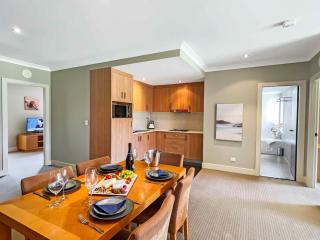 Villa Lago - Lovedale - 1