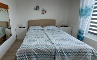Apartments with a parking space nska, Krk - 21685 - Malinska - 1
