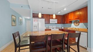 Laketown Wharf #1025 - 6