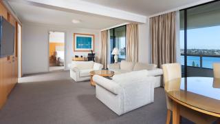 Crowne Plaza Perth by IHG - Perth - 5