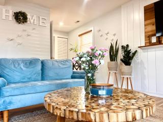 Unique Wildwood 3 BR 1,5 BA Entire House in the Heart of Wildwood! - Wildwood - 1
