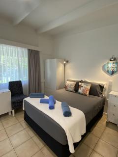 COST EFFECTIVE ISLAND ESCAPE! Studio Unit, Nelly Bay - Nelly Bay - 0