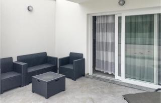 2 Bedroom Amazing Home In Liznjan - 1