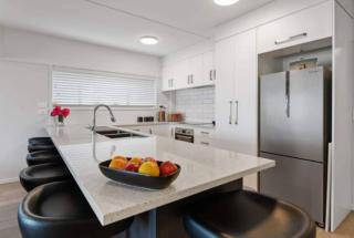 Beachfront Gem in Mount Maunganui - Mount Maunganui - 4
