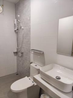 โฮมเทล - 6