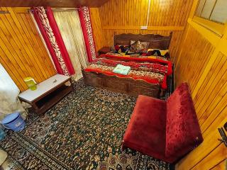 Hb nancy group of houseboats - Srinagar - 2