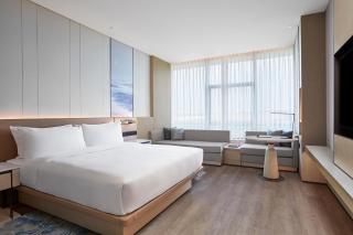 Courtyard by Marriott Qinhuangdao West - 9