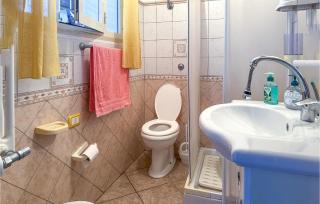 Beautiful Apartment In Roccaspinalveti - Roccaspinalveti - 3