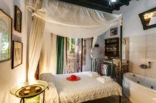 IFIGENIA TRAD.ROOMS IN OLDTOWN BY.MARIOS - 1