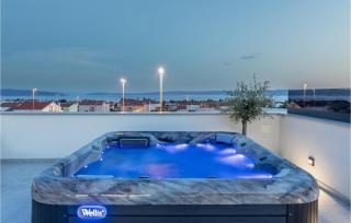 Stunning Apartment In Kastel Luksic - Kaštela - 9