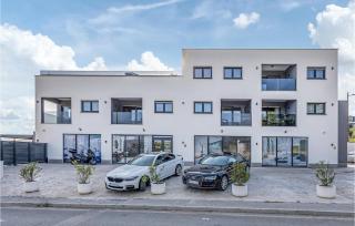 Stunning Apartment In Kastel Luksic - 1