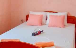 Awesome Apartment In Vir With Wi-Fi - 1