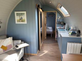 Warren Farm Retreat - Pod 1, Pod 2, and The Lodge by SSW - Cardiff - 9