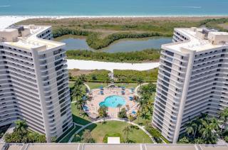 Updated 2 Bed Condo Offering Long Beach Views From Balcony - 8