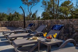 Modern villa with pool, sea view, near the sea and the beach - by Traveler tourist agency Krk ID 2168 - Pinezici - 7